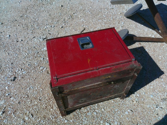 TOOL BOX