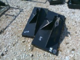 (1) REC HITCH PLATFORM F/ SKID STEER
