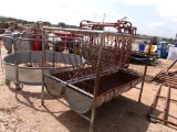 HAY FEEDER