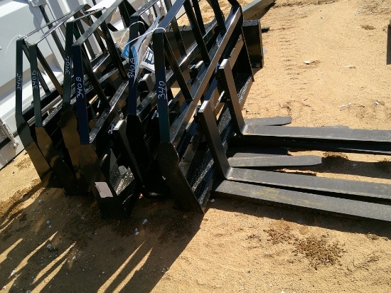 MOWER KING 48" PALLET FORKS F/ SKID STEER