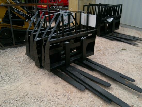 SET FORKS F/ SKID STEER