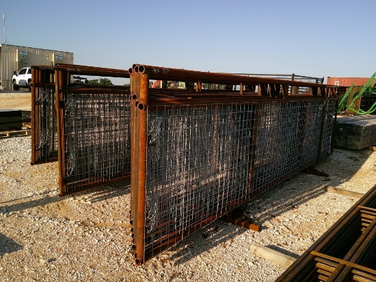 20FTx67" SHEEP/GOAT PANELS- 1 W/ 4FT GATE