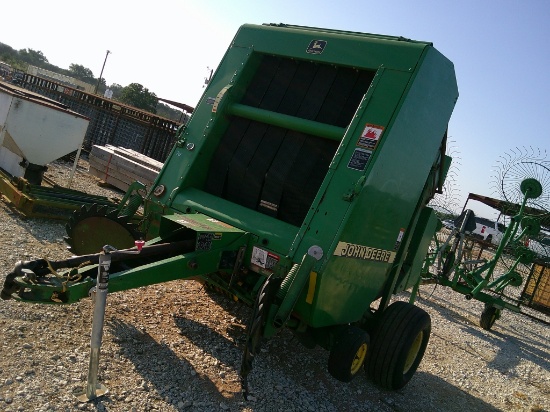 JOHN DEERE 466 ROUND BALER W/ MONITOR- 3800 BALES