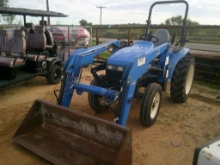 NEW HOLLAND TC29 FARM TRACTOR