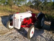 FORD 600 FARM TRACTOR