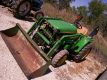 JOHN DEERE GARDEN TRACTOR