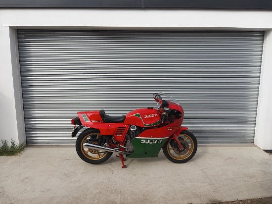 1986 Ducati 1,000cc Mike Hailwood Replica 'Mille' Frame no. ZDM1000R100700 Engine no. ZDM1000100905