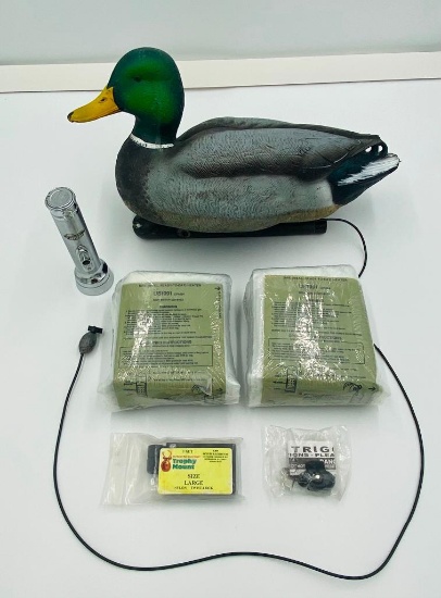 (2) Packs MRE Heaters, Decoy, Mount, Gun Lock