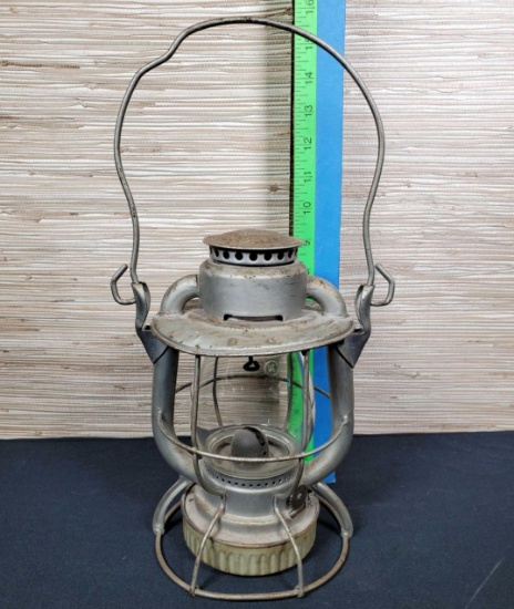 Dietz N.Y.O. & W. Railroad Lantern