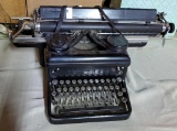 Antique Royal Manual Specialty Typewriter