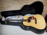 Brand New Fender Acoustic Classic Design Guitar in Hard Body Carrying Case