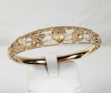 Seashell Design 14k Gold Bangle Bracelet