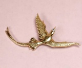 Beautiful 14k Gold Pin of Flying Bird with Diamond Eye