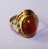 14K Yellow Gold & Carnelian Cabochon Ring