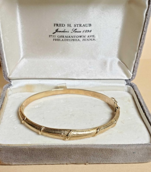 Vintage 14k Gold Bangle Bracelet