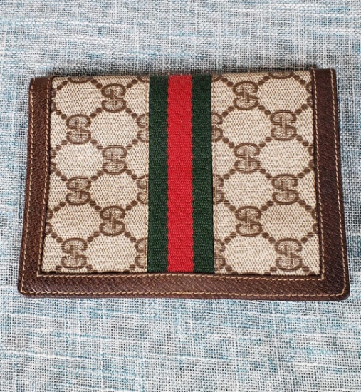 1980's Vintage Gucci "Accessories Collection" Wallet