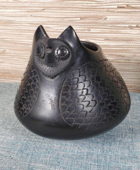 Mata Ortiz Pottery Owl Effigy Bowl, E. Gonzalez