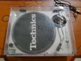 Technics SL-1200MK2 Direct Drive Turntable - NOTE AS IS