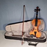 Mendini by Cecilio Student Violin in Mint Condition with Bow and Case