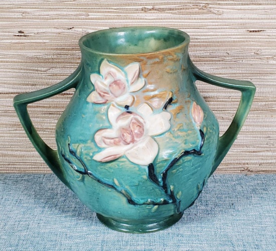Roseville Magnolia #91-8" Double Handled Vase