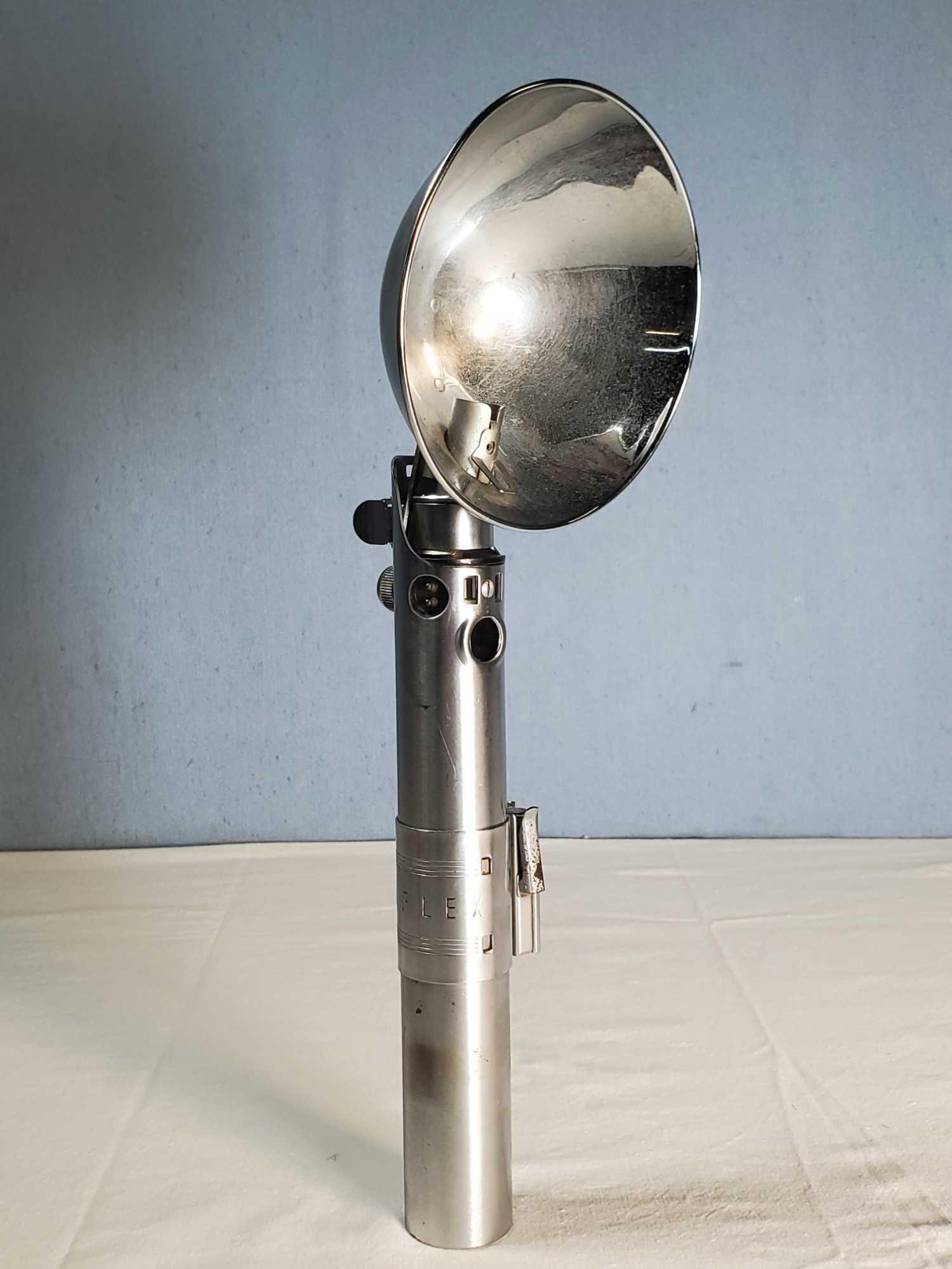 Graflex 3 Cell Flash Gun Star Wars Red Button | Proxibid