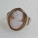 10K Yellow Gold & Shell Cameo Ring