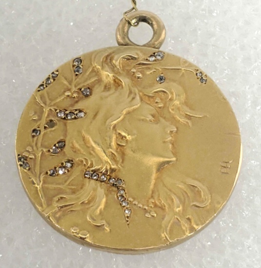 Art Nouveau 18K Round Gold Pendant With Rose Cut Diamond Accents