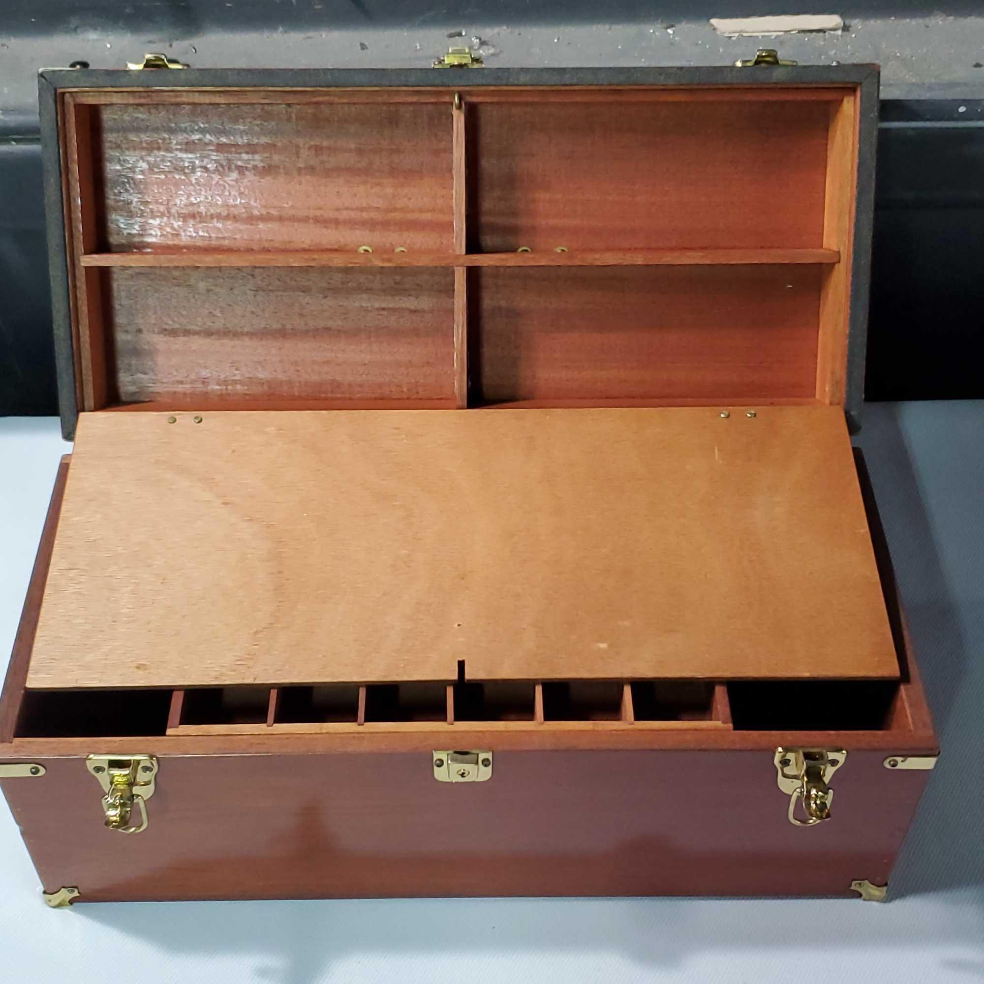 Abercrombie and Fitch 1959 Deluxe Model Mahogany | Proxibid Abercrombie and Fitch 1959 Deluxe Model Mahogany | Proxibid
