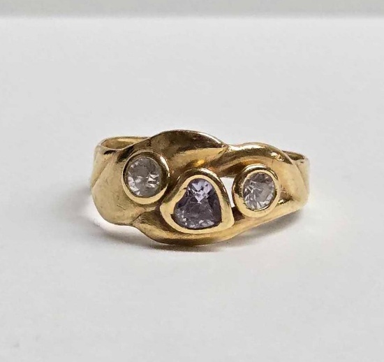 18k Gold Cubic Zirconia Heart Ring