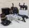 * Cultural Lot incl. Leather Animals