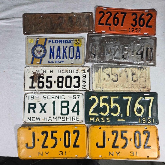 10 Antique License Plates Including 1931 Pair