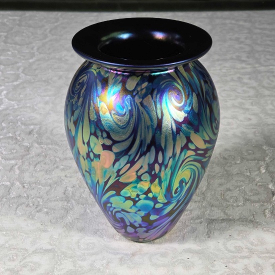 Robert Eickholt "Stary Night" 7" Iridescent Art Glass Vase