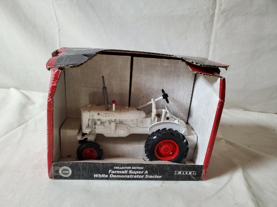 McCormick Farmall Collector Edition Farmall Super A White Demonstrator Tractor
