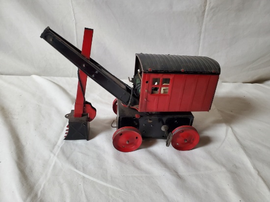 Metal Crane (Old)