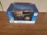 Ford 881 Gold Demonstrator