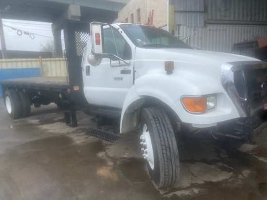 2010 Ford 750 4x2