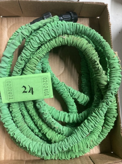 stretchy green water hose