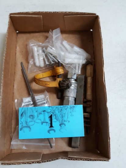 Various tools, chuck key, tap, mollies, pneumatic connector