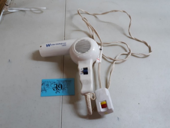 Small Hairdryer, White-Westinghouse 1600, works