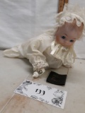 porcelain House of Lloyd mush box doll