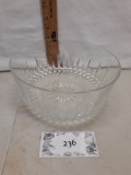 Arcoroc pressed glass serving bowl