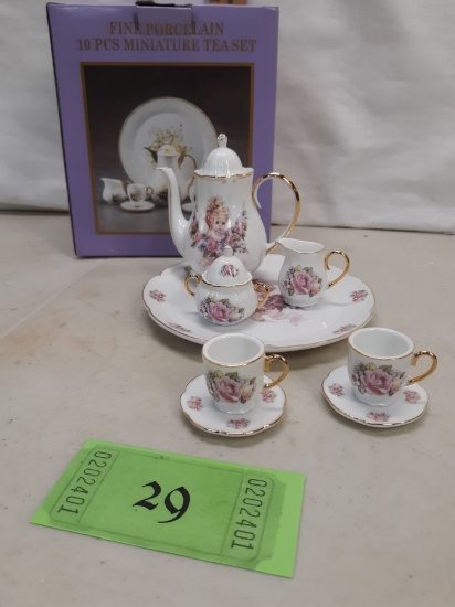 Fine Porcelain 10 pcs Miniature Tea Set, Cherubs