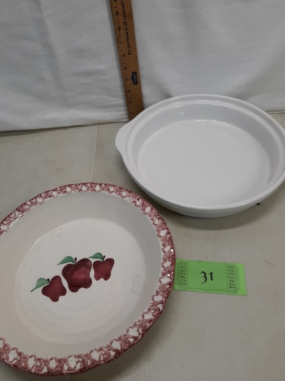 2 ceramic pie plates, 1-white, 1-apples