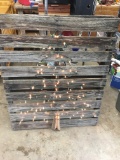 Farmhouse Décor Christmas Tree on Wood Pallet