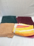 (4) Bath Towels