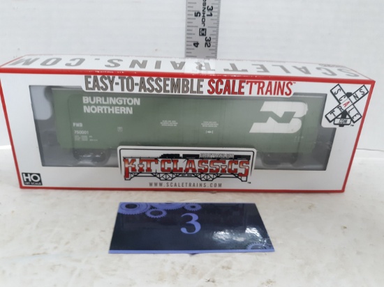 HO Scale, Kit Classics in box, Burlington Northern SXT 1003