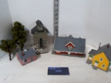 Decor Lot, 3 buildings, trees, and tower, 1 medium, 2 small