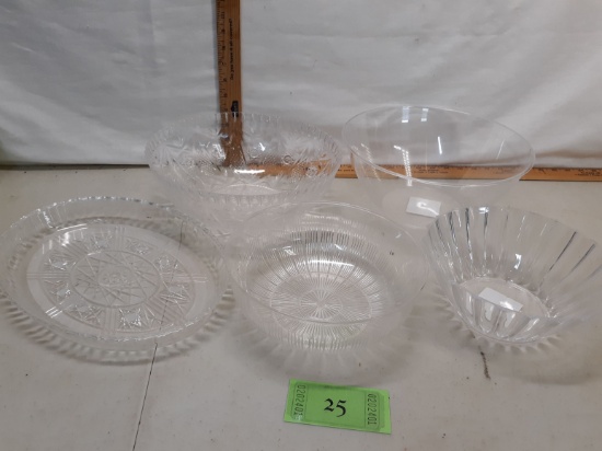 three plastic serving bowls