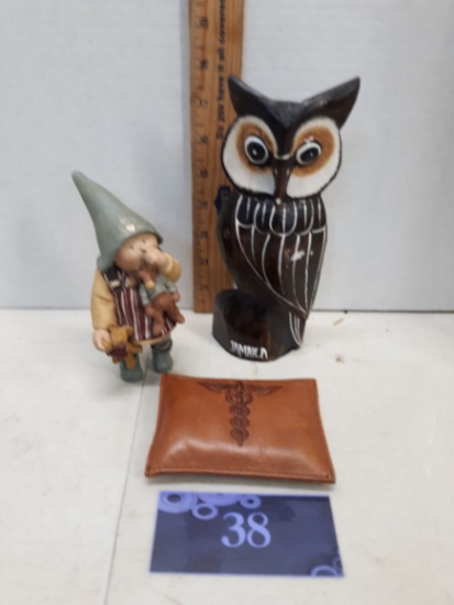 Resin figurine, leather stress bag, wood Jamaica owl