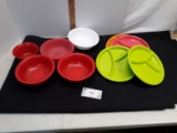 11 Plastic Dividerd Plates, 5 plastic bowls